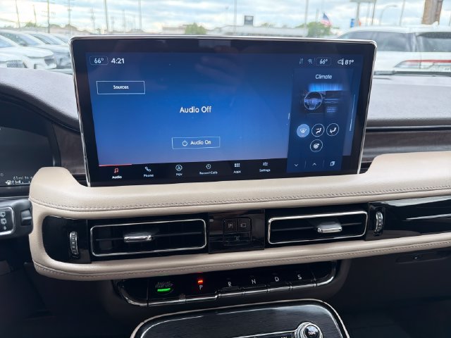 Certified 2023 Lincoln Nautilus Reserve AWD/4WD image 21