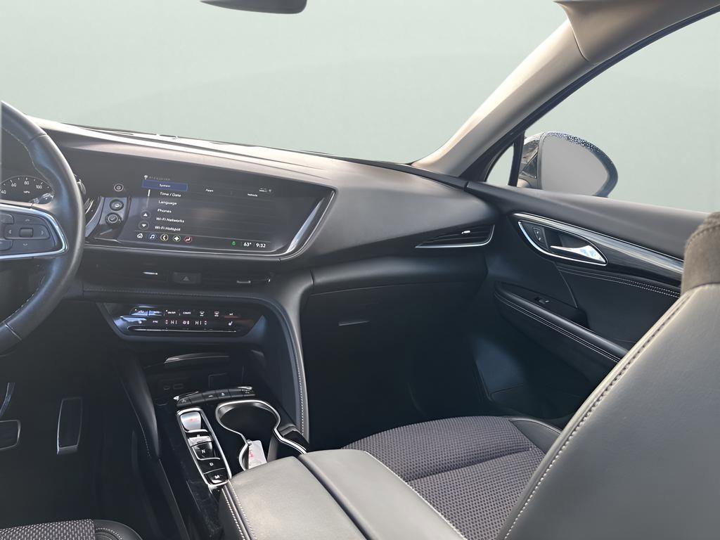 Used 2023 Buick Envision Preferred image 23