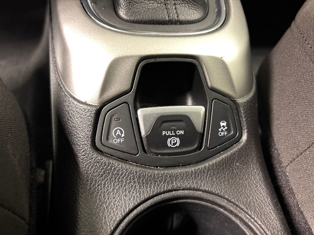 Used 2021 Jeep Compass Sport w/ Cold Weather Group image 38