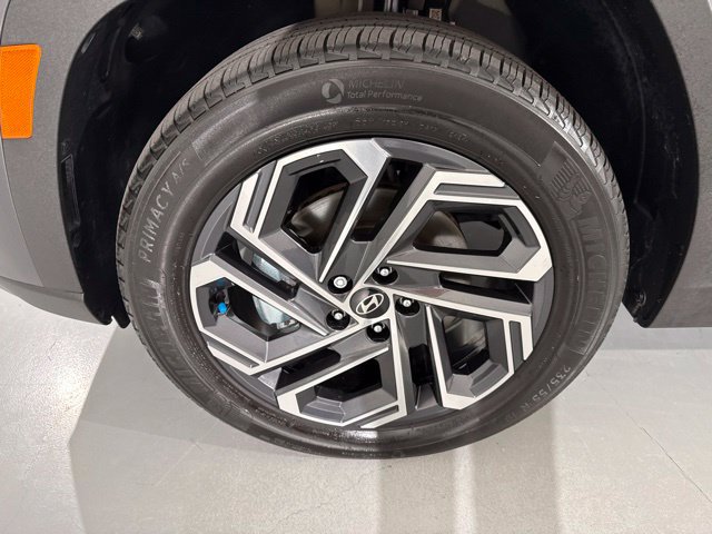 Used 2025 Hyundai Tucson Limited AWD/4WD image 5