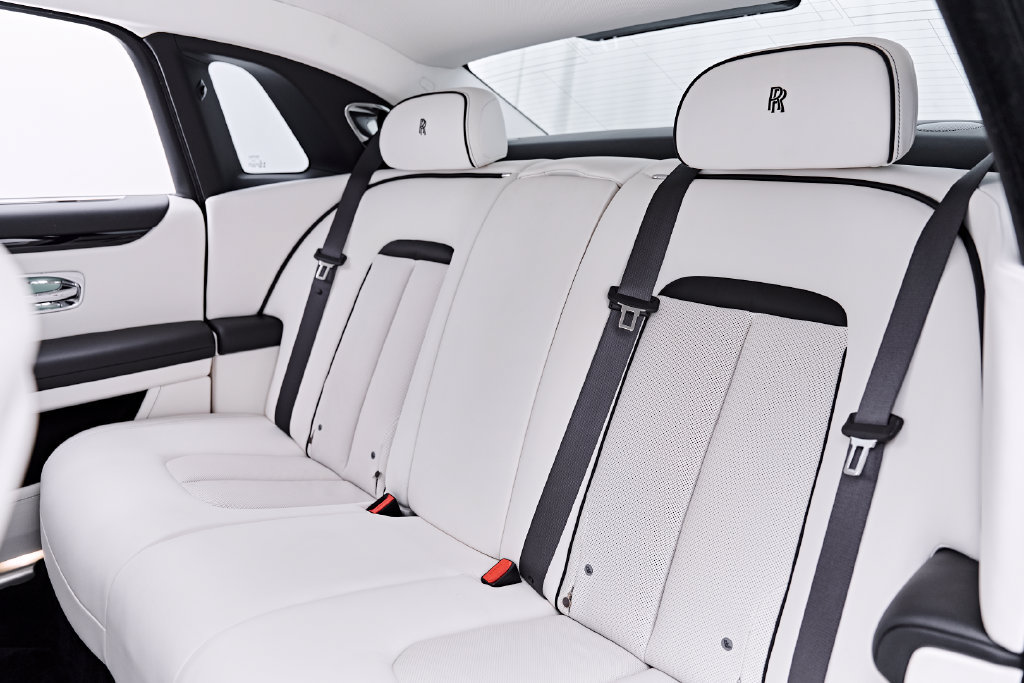 Used 2026 Rolls-Royce Ghost AWD/4WD image 73