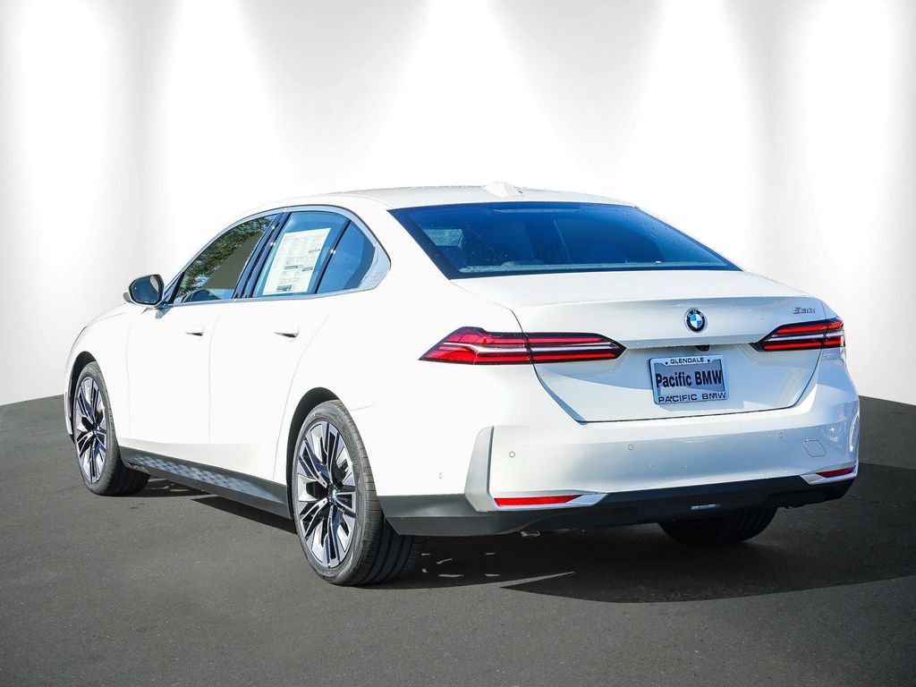 New 2027 BMW 530i w/ Convenience Package RWD image 4