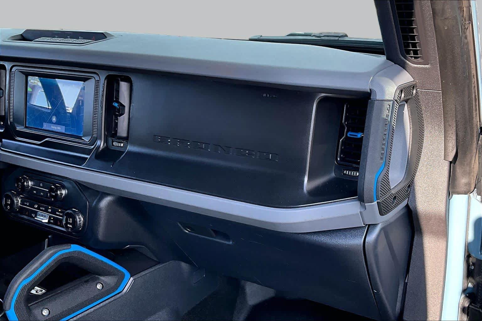 Used 2023 Ford Bronco Black Diamond AWD/4WD image 19