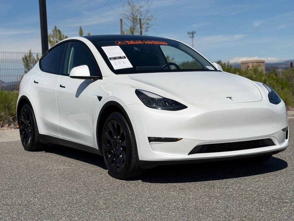 Used 2023 Tesla Model Y Long Range image 7