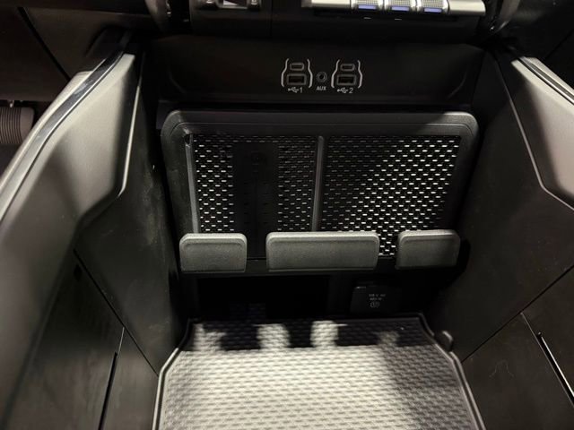 New 2026 RAM 1500 4x4 Crew Cab image 16