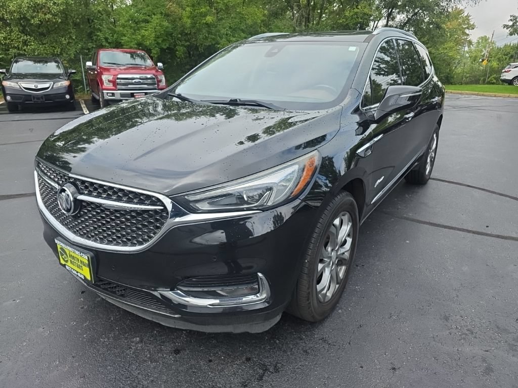Used 2018 Buick Enclave Avenir w/ Avenir Technology Package AWD/4WD image 3