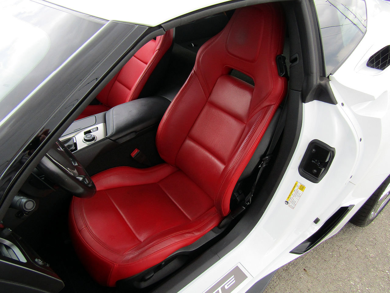 Used 2018 Chevrolet Corvette Grand Sport RWD image 9