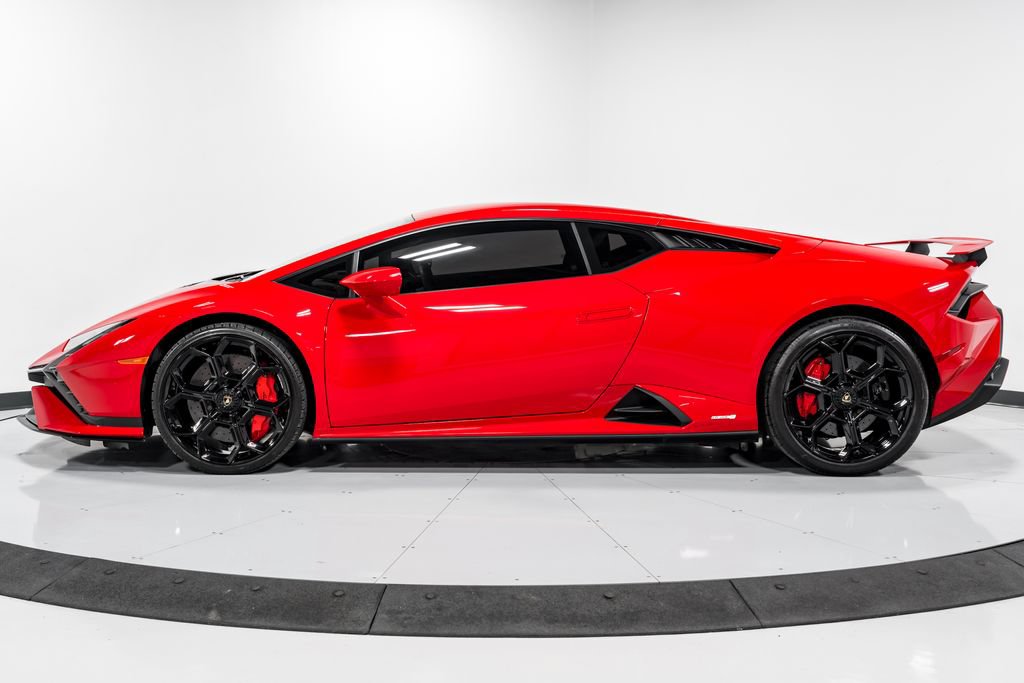 Used 2023 Lamborghini Huracan Tecnica RWD image 6