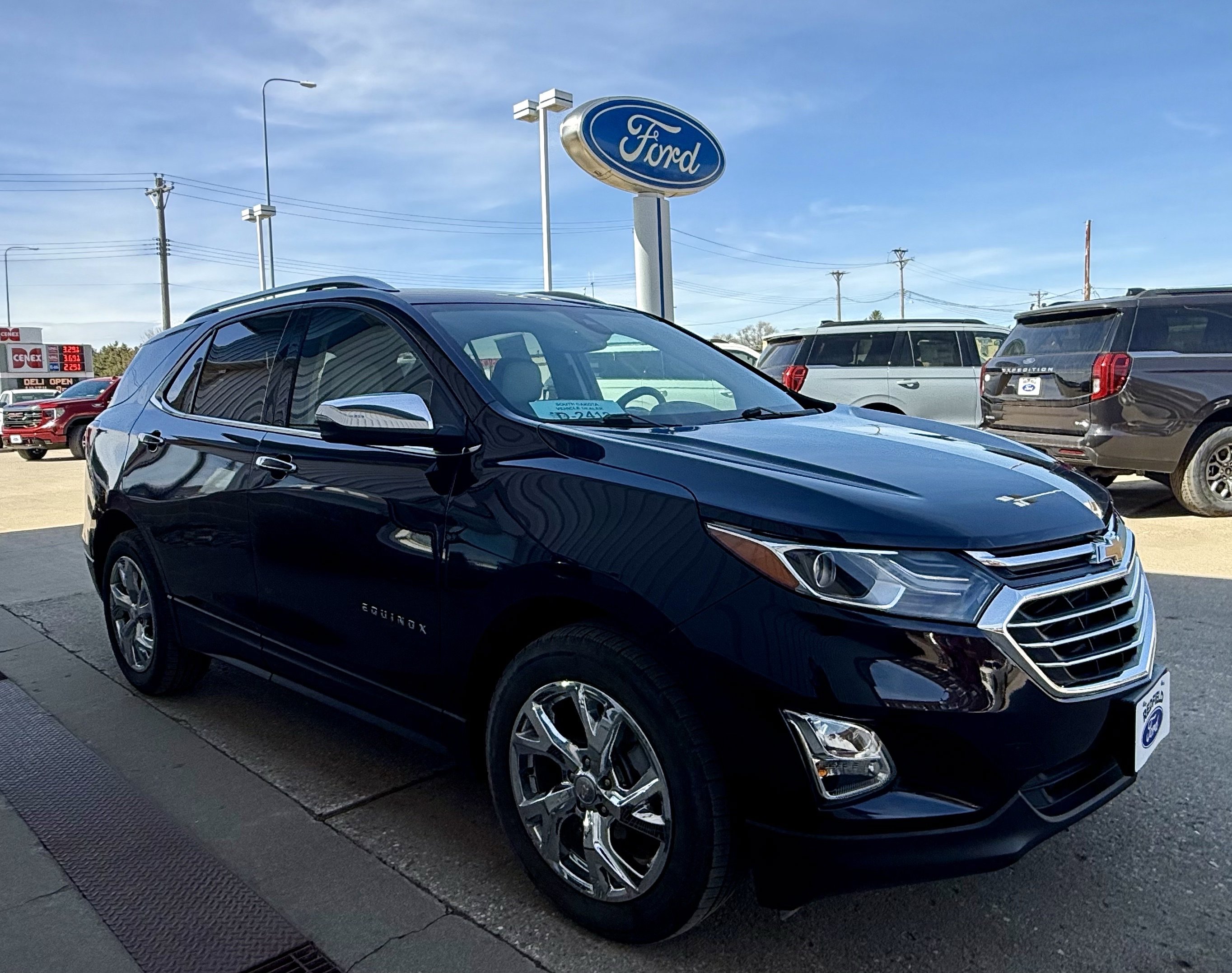 Used 2021 Chevrolet Equinox Premier AWD/4WD image 4