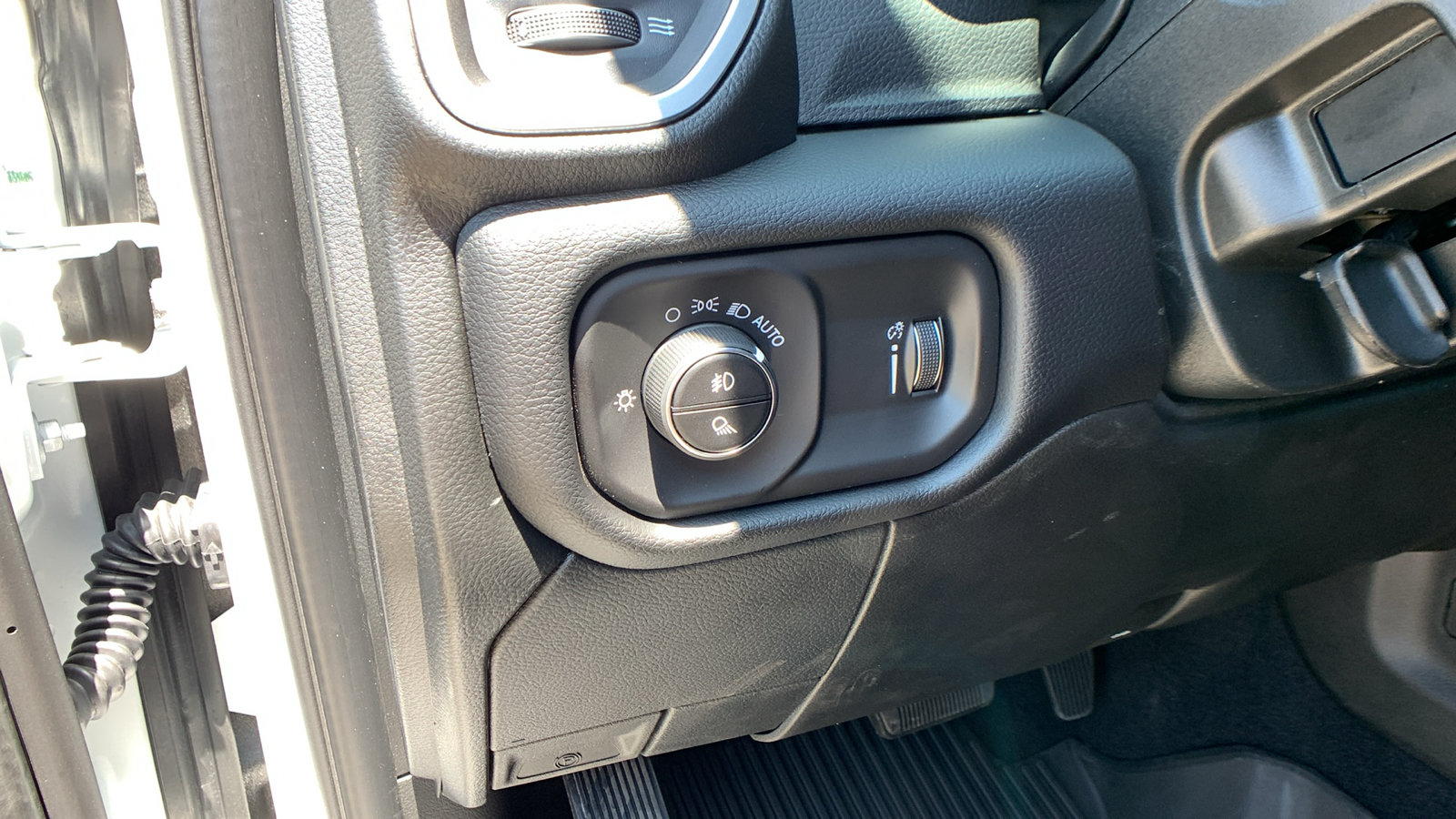 New 2026 RAM 2500 Big Horn AWD/4WD image 14
