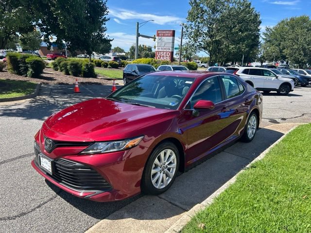 Used 2018 Toyota Camry LE FWD image 8