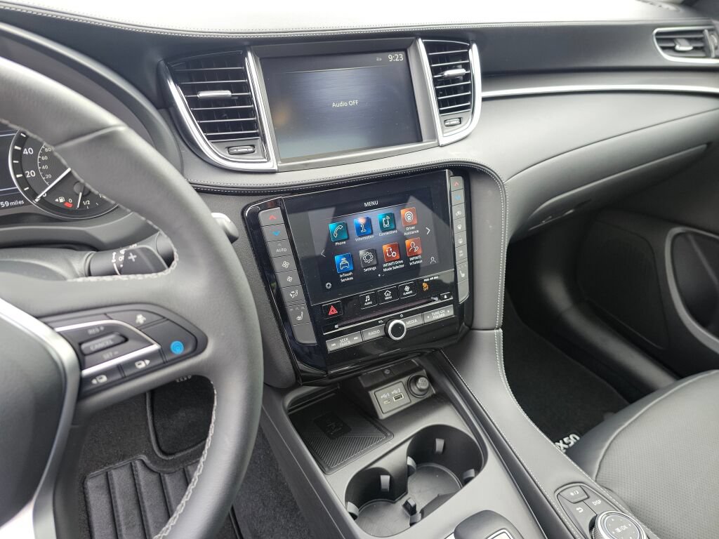Used 2024 INFINITI QX50 Luxe AWD/4WD image 29
