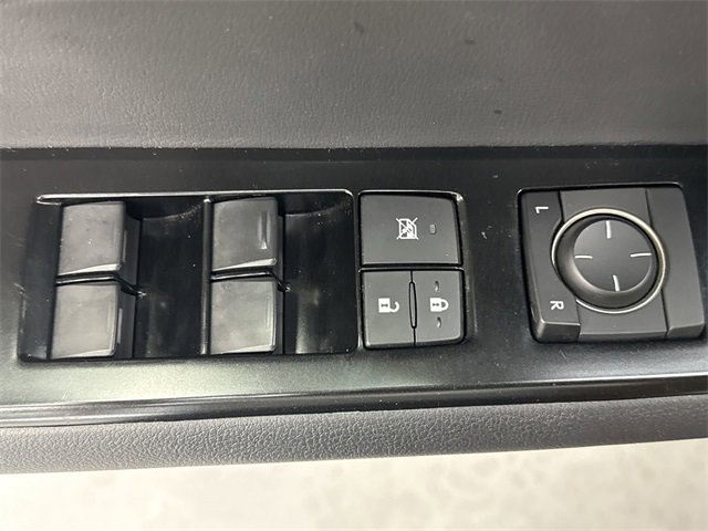 Used 2022 Lexus UX 200 image 13