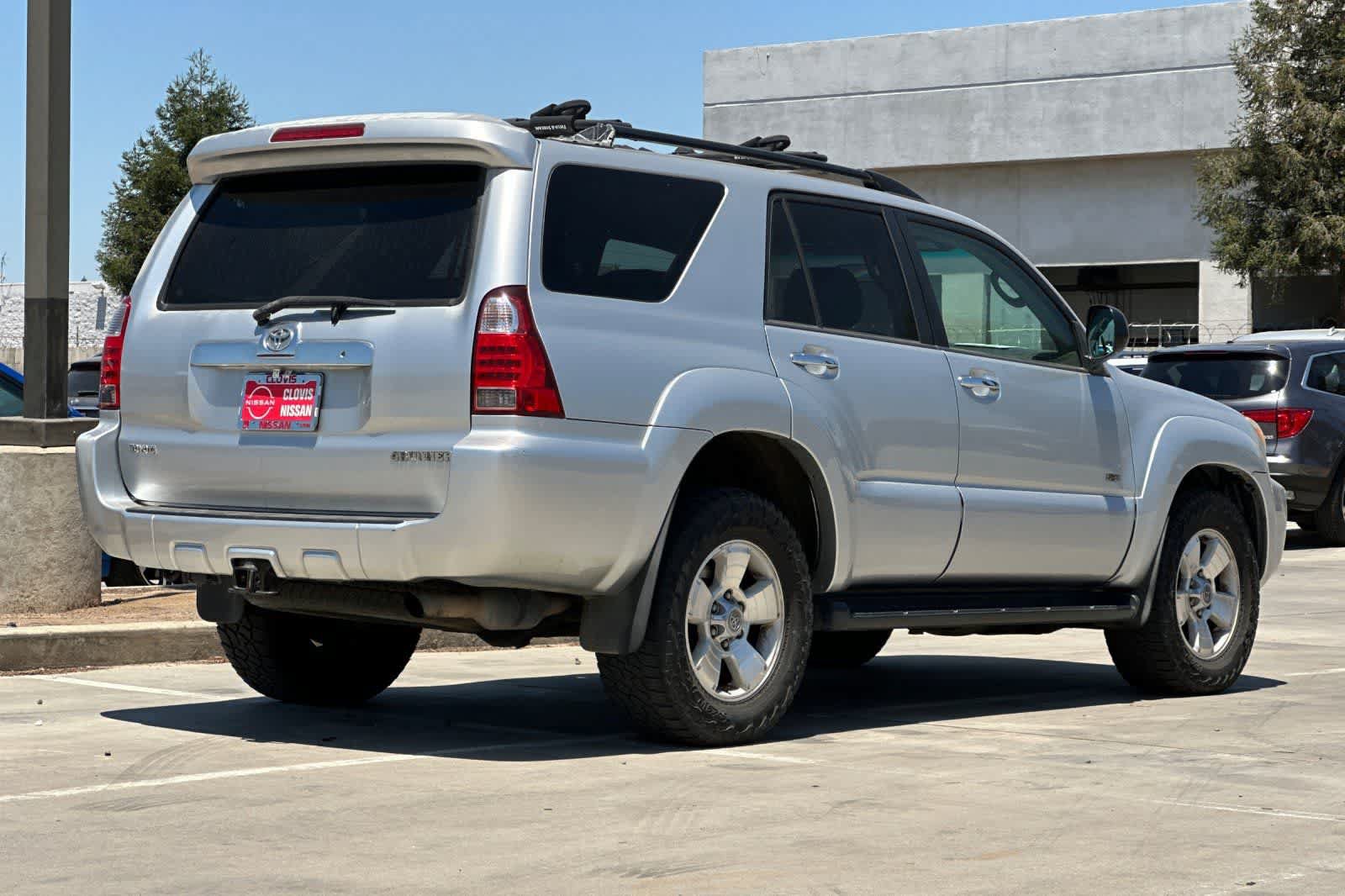Used 2006 Toyota 4Runner SR5 RWD image 3