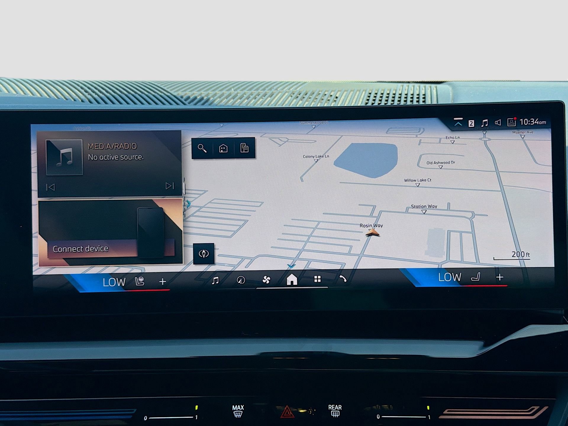 Used 2024 BMW 530i w/ Premium Package image 33