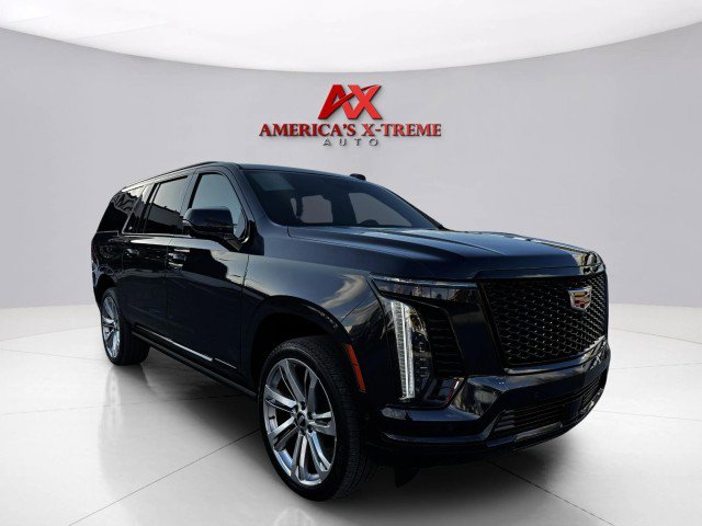 Used 2025 Cadillac Escalade ESV Sport w/ Touring Package image 7