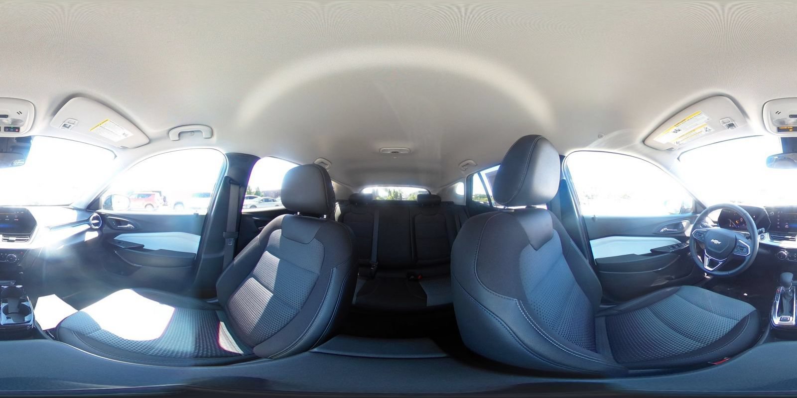 Used 2025 Chevrolet Trax LT w/ LT Convenience Package FWD image 40