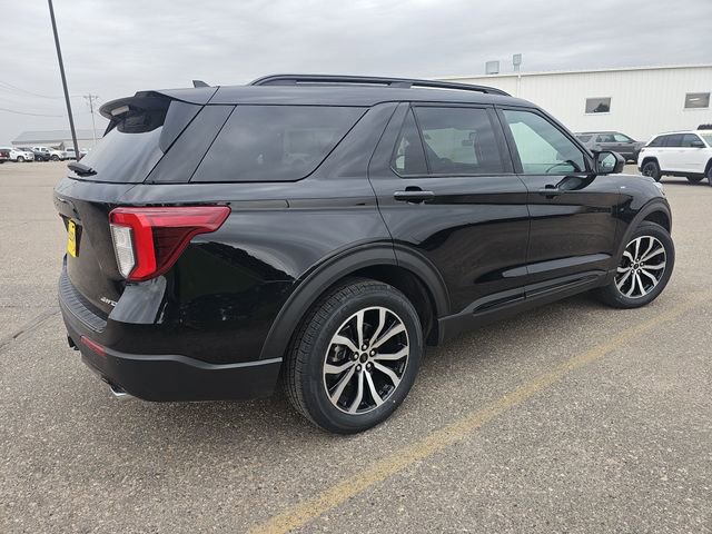Used 2023 Ford Explorer ST-Line w/ Class IV Trailer Tow Package AWD/4WD image 5