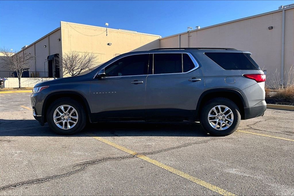 Used 2020 Chevrolet Traverse LT image 7