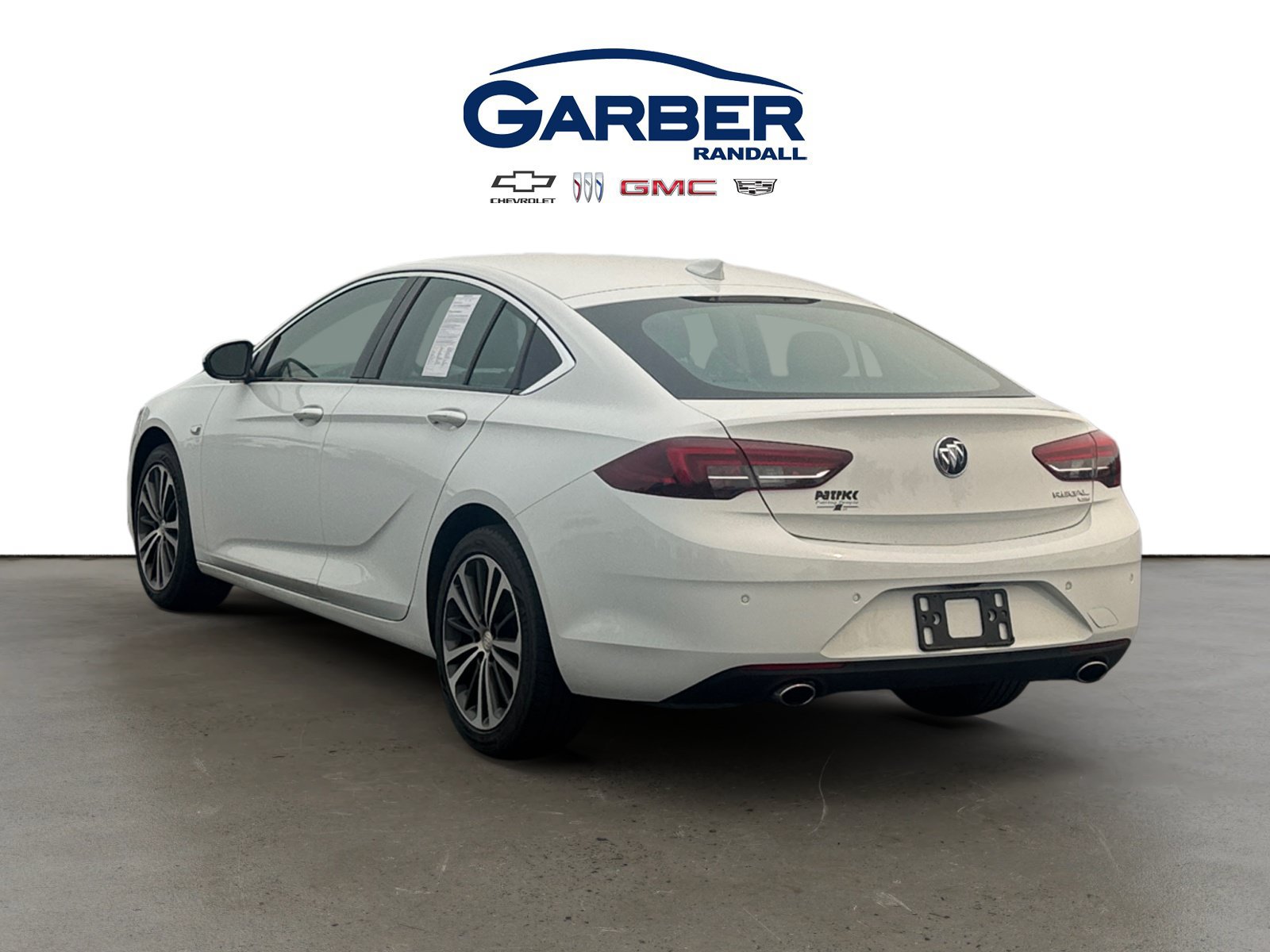 Used 2019 Buick Regal Essence w/ Driver Confidence Package I AWD/4WD image 3