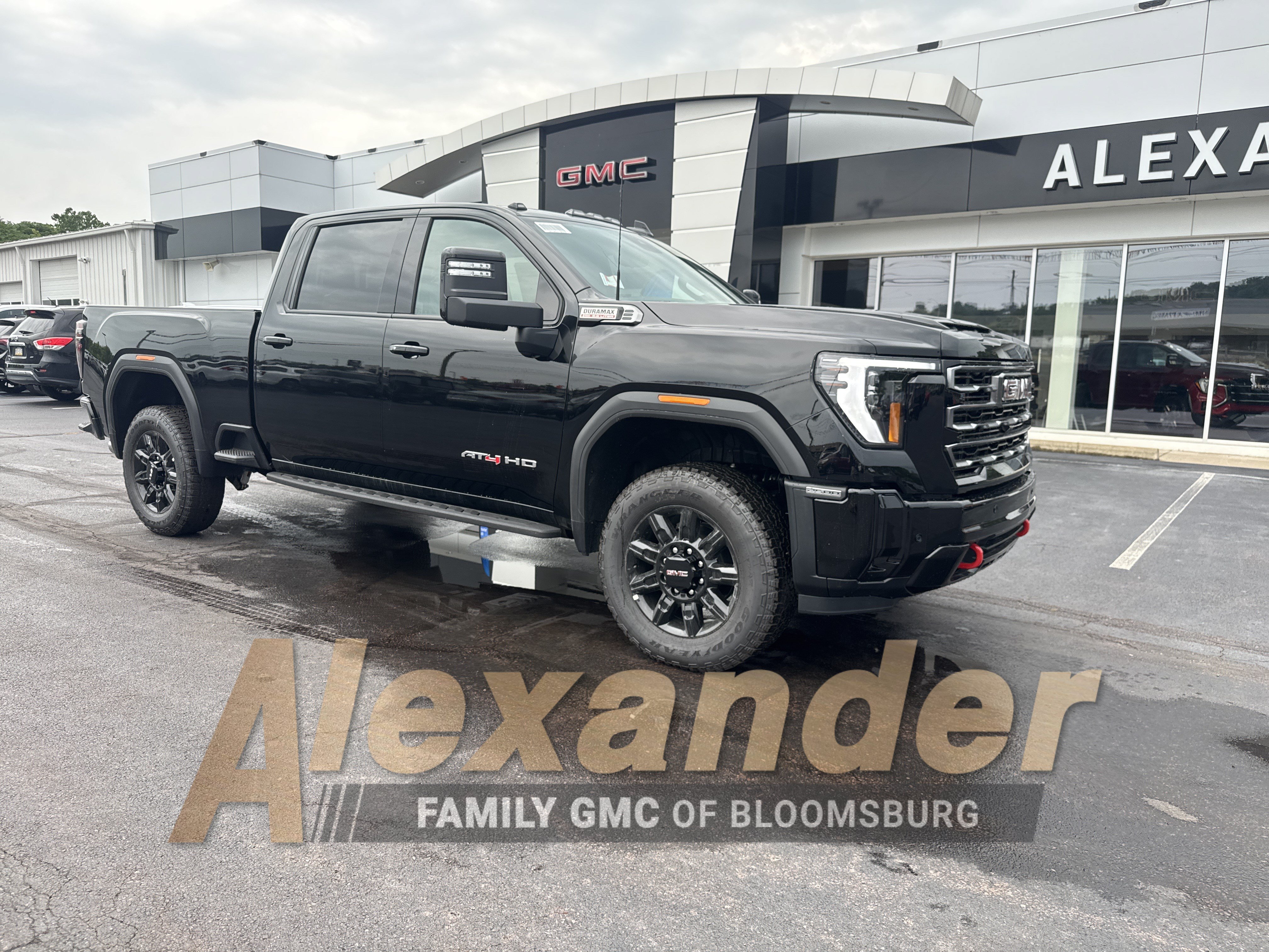 New 2026 GMC Sierra 2500 AT4 w/ AT4 Premium Plus Package AWD/4WD image 1