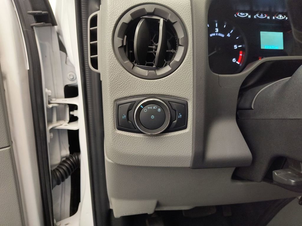 Used 2021 Ford E-450 and Econoline 450 Super Duty w/ Power Windows & Locks Group image 21