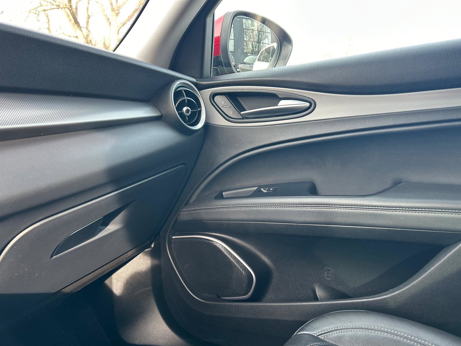 Used 2018 Alfa Romeo Stelvio Sport w/ Quick Order Package 22J Sport image 20