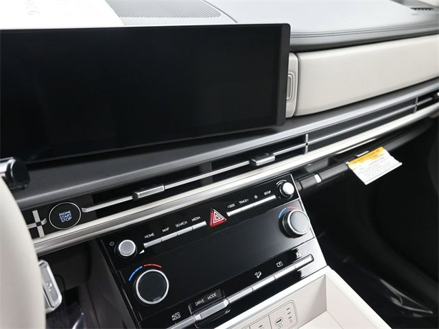 Used 2025 Hyundai Santa Fe SEL image 19