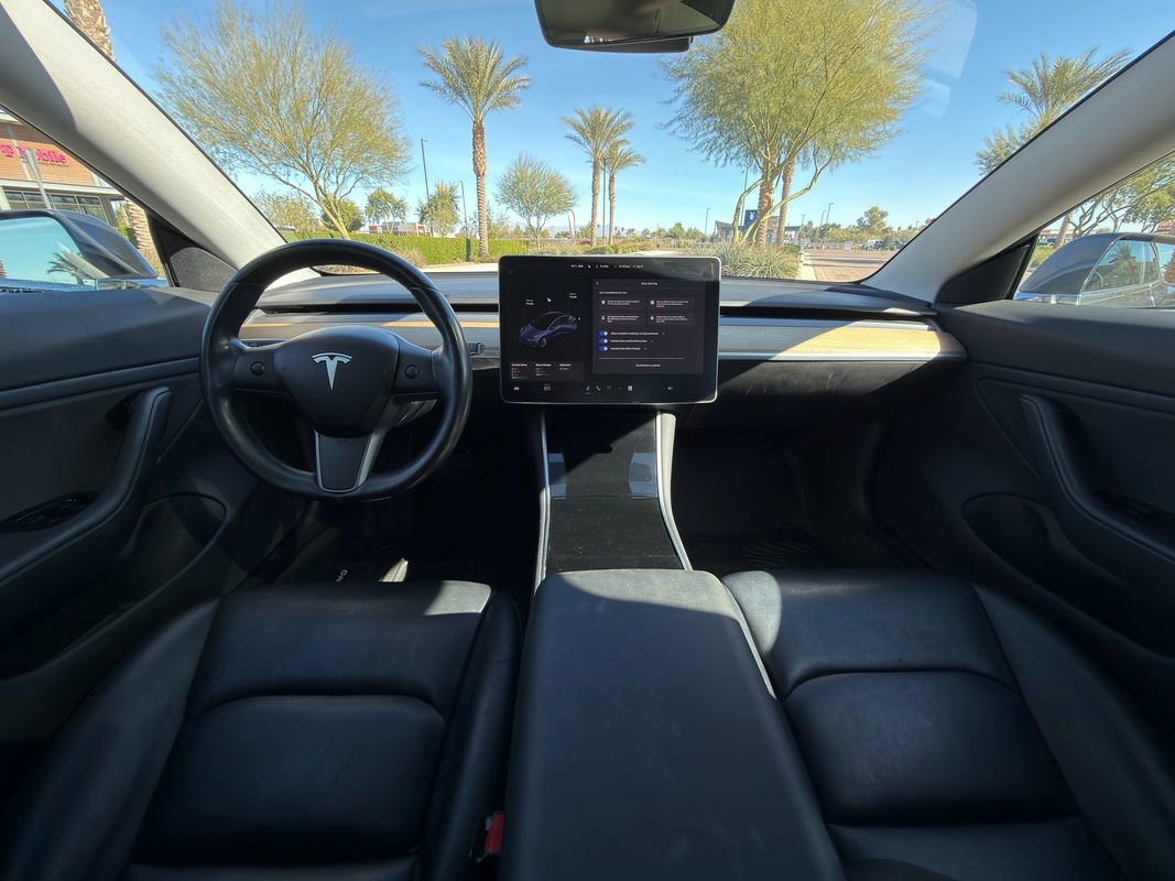 Used 2018 Tesla Model 3 Long Range image 17