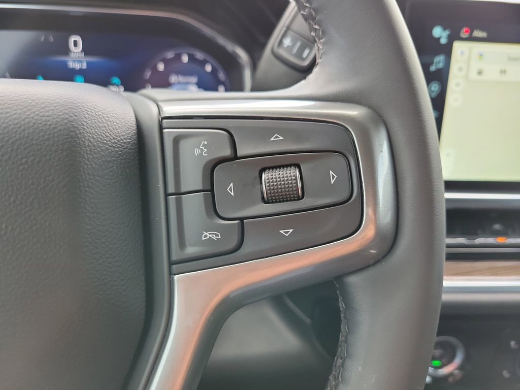 Used 2024 Chevrolet Silverado 1500 LT RWD image 17