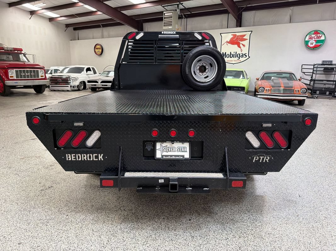 Used 2022 Ford F350 XL w/ Power Equipment Group AWD/4WD image 6