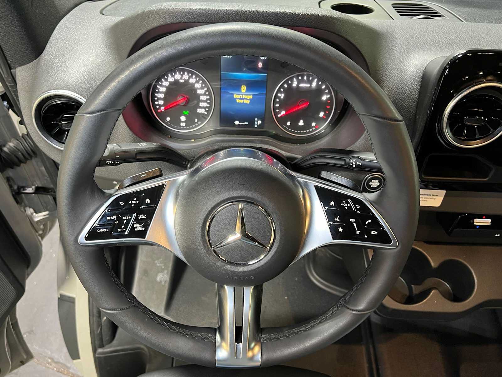 Used 2026 Mercedes-Benz Sprinter 2500 image 28