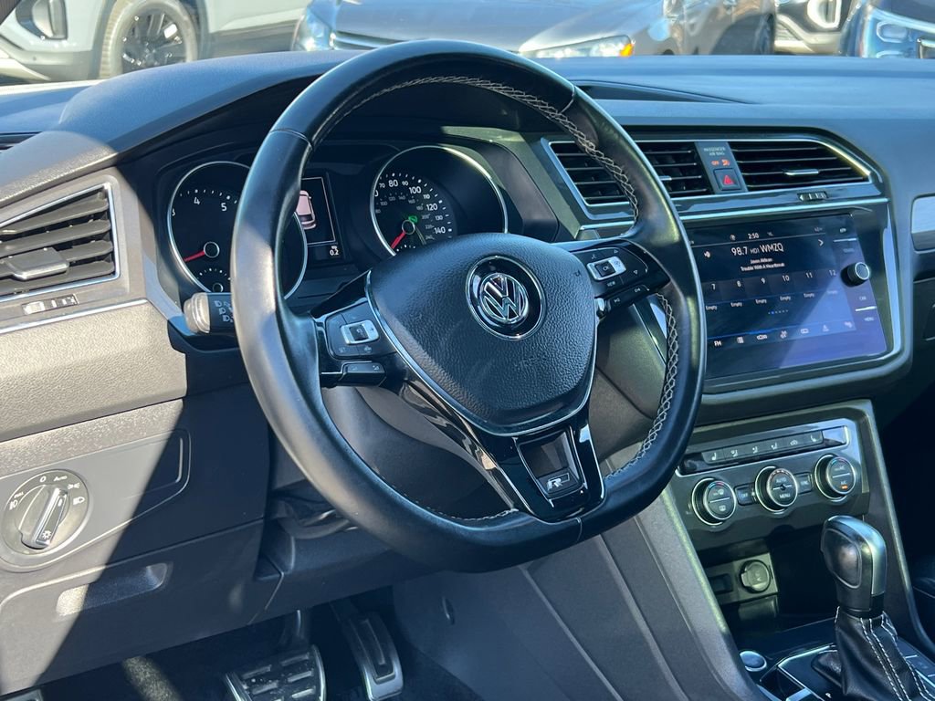 Used 2021 Volkswagen Tiguan SE R-Line image 21