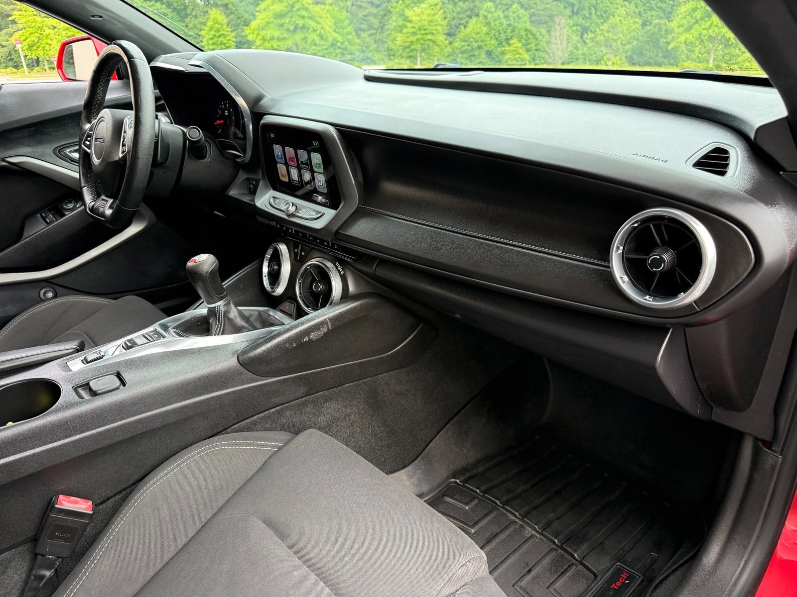 Used 2016 Chevrolet Camaro SS RWD image 24