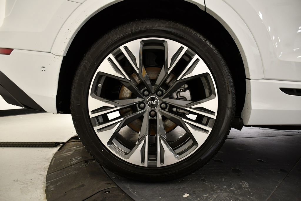 New 2026 Audi Q8 Premium Plus image 16