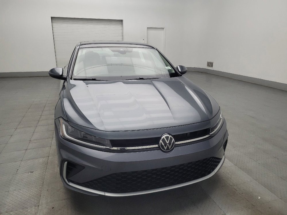 Used 2025 Volkswagen Jetta SE FWD image 14
