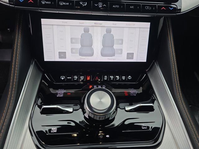 Used 2023 Jeep Grand Wagoneer L Series III image 23