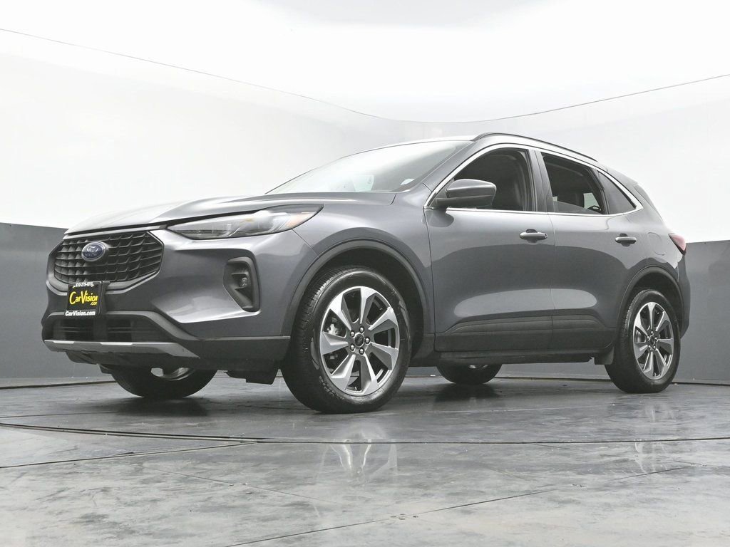 Used 2025 Ford Escape Platinum image 53