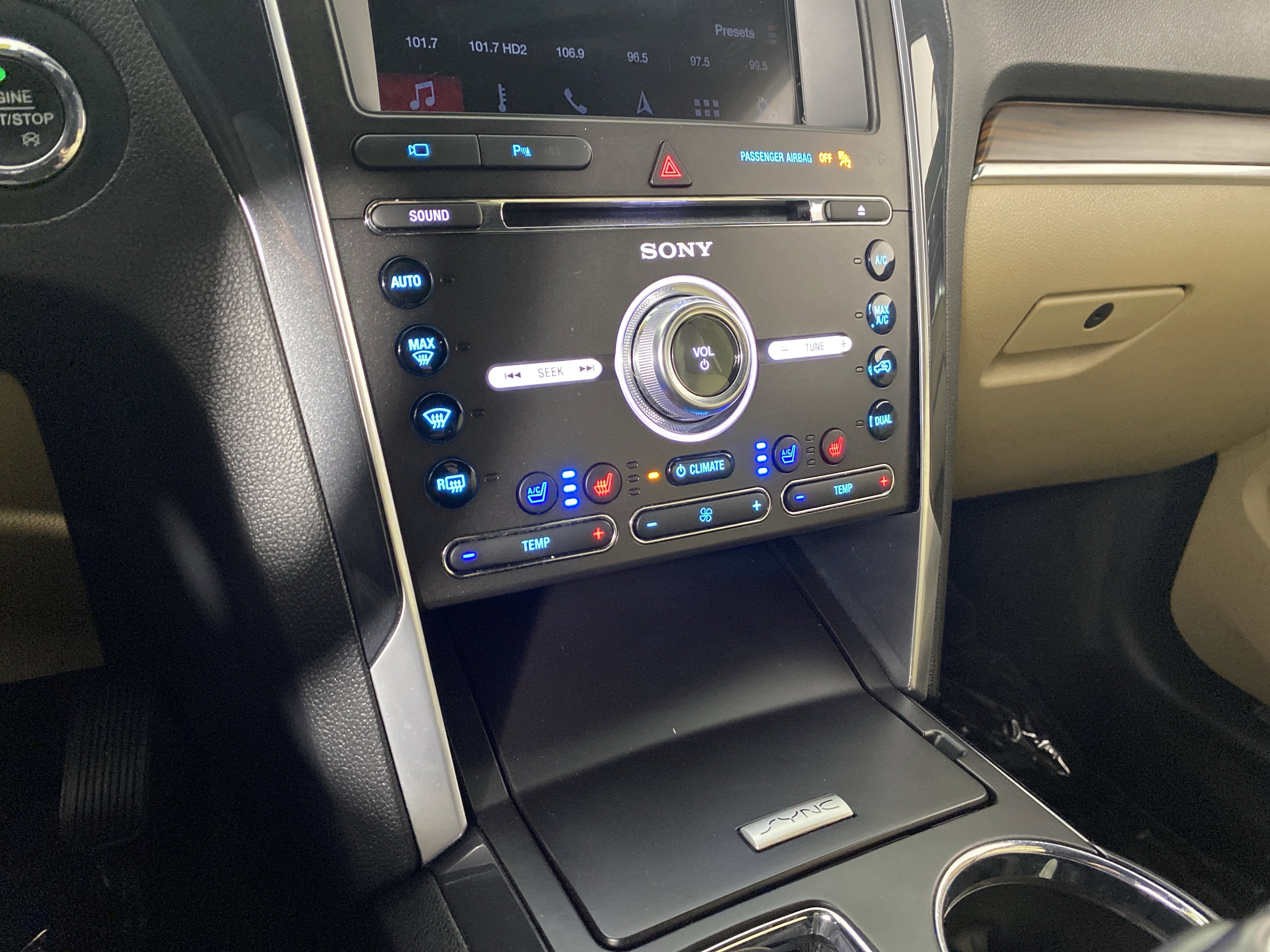 Used 2017 Ford Explorer Limited AWD/4WD image 6