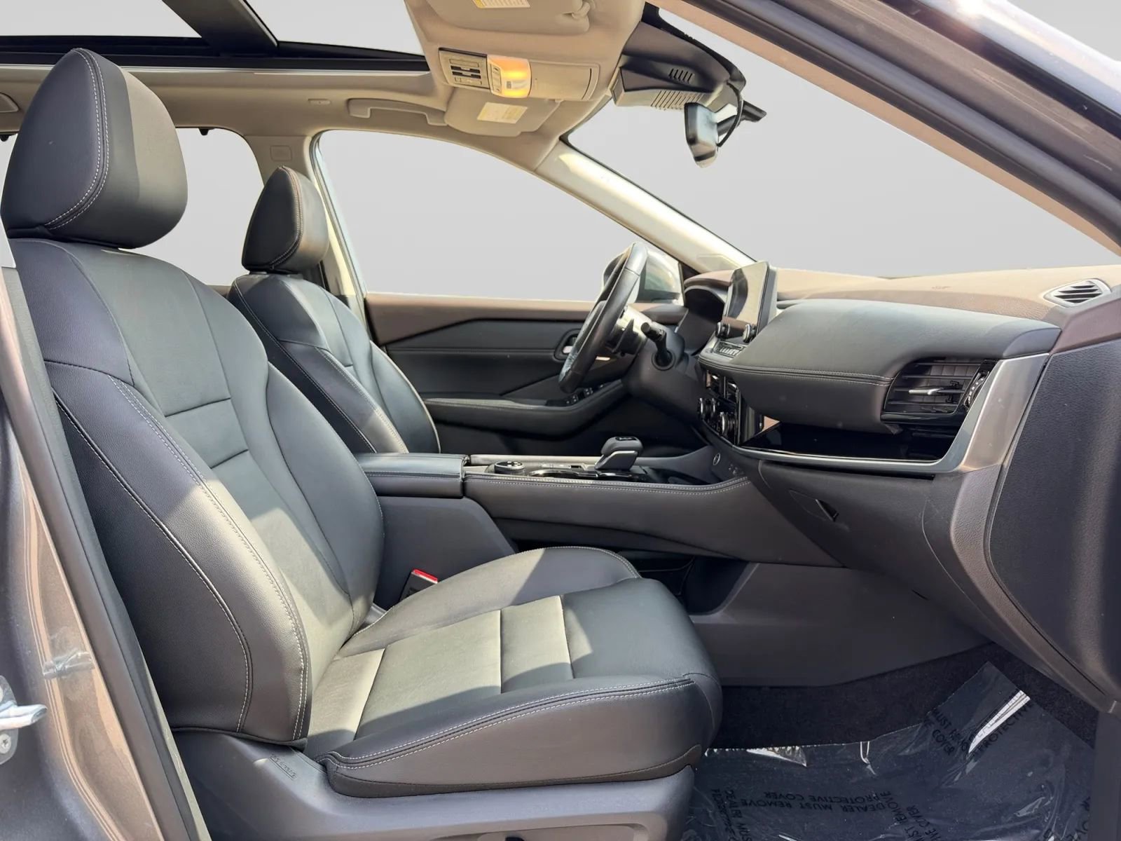 Used 2023 Nissan Rogue SL w/ SL Premium Package image 36