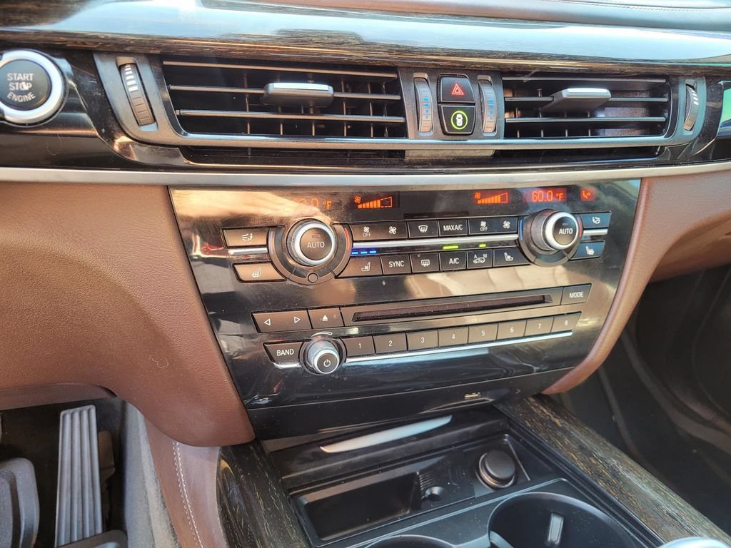 Used 2018 BMW X5 xDrive50i w/ Dynamic Handling Package AWD/4WD image 23