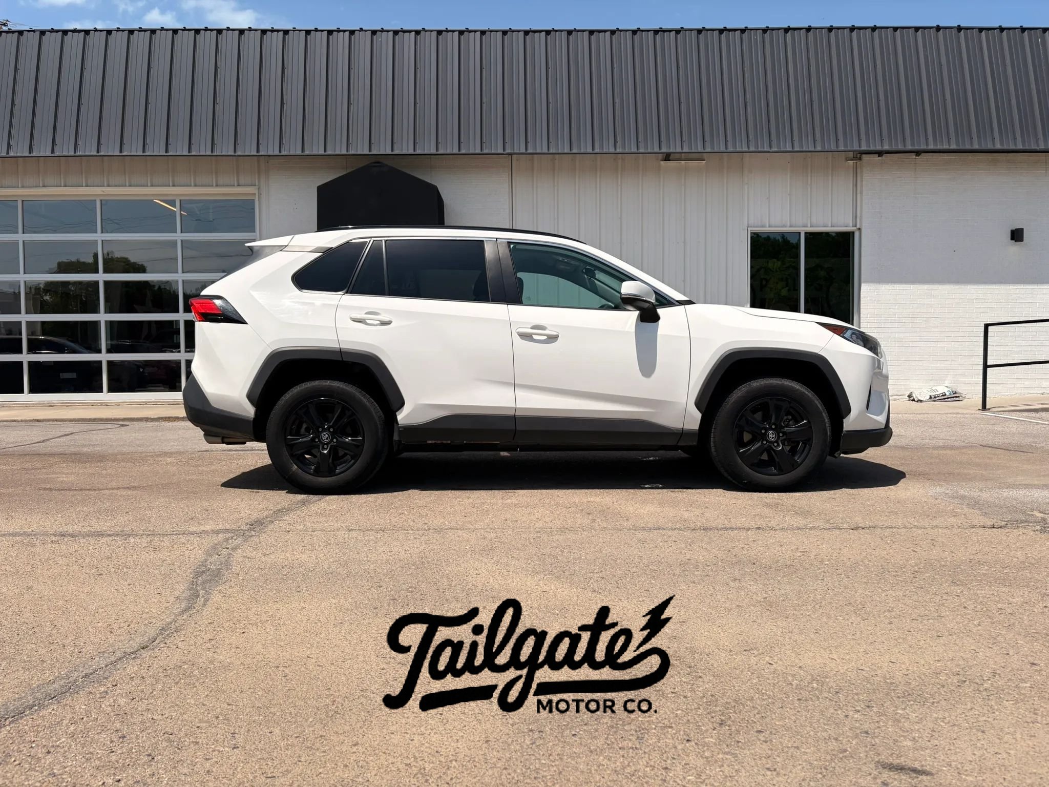 Used 2021 Toyota RAV4 XLE AWD/4WD video 1