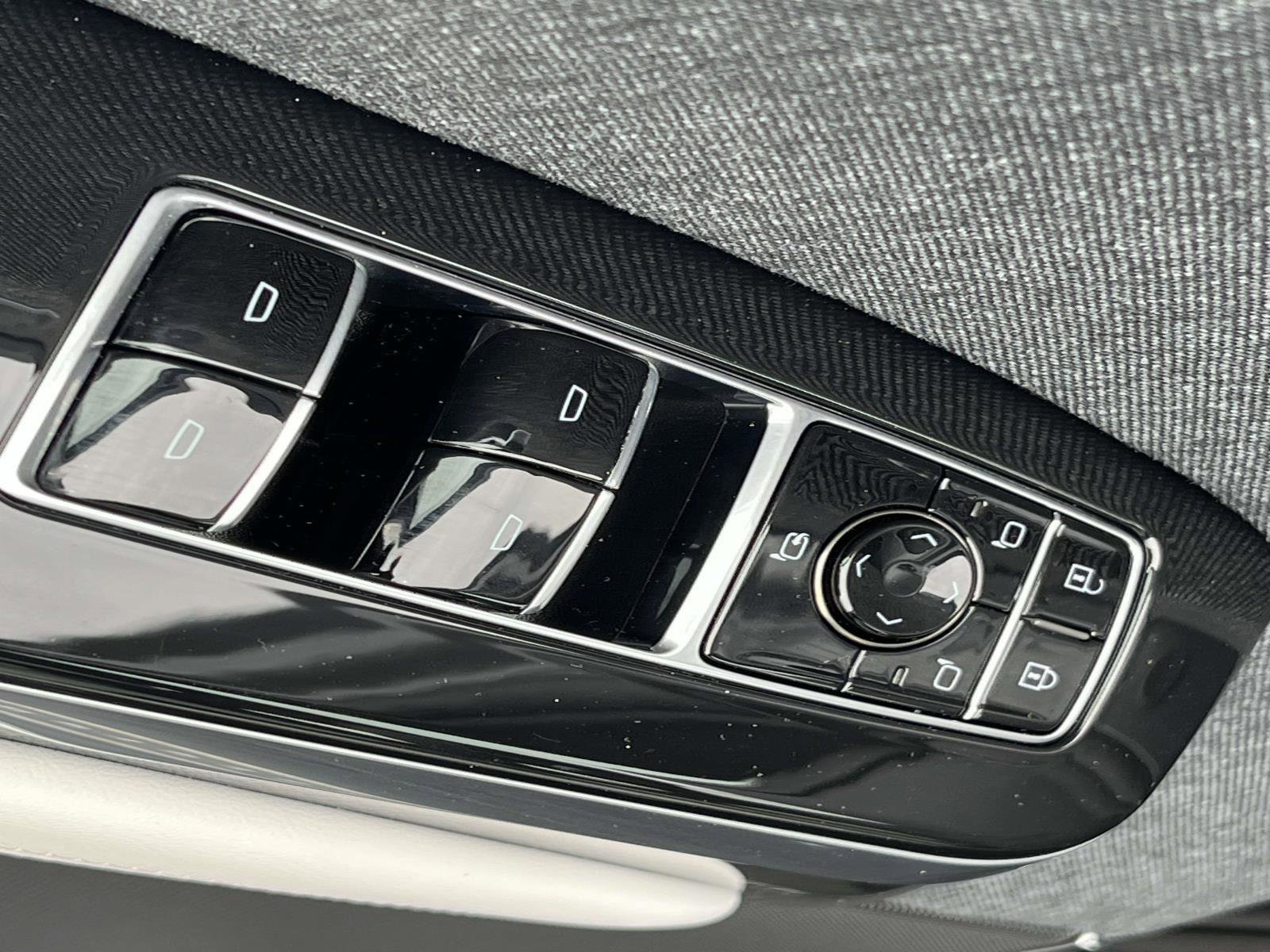 Used 2026 Cadillac Escalade Platinum Sport AWD/4WD image 25