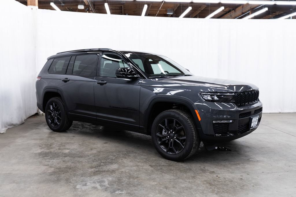 New 2025 Jeep Grand Cherokee L Limited w/ Trailer Tow Package