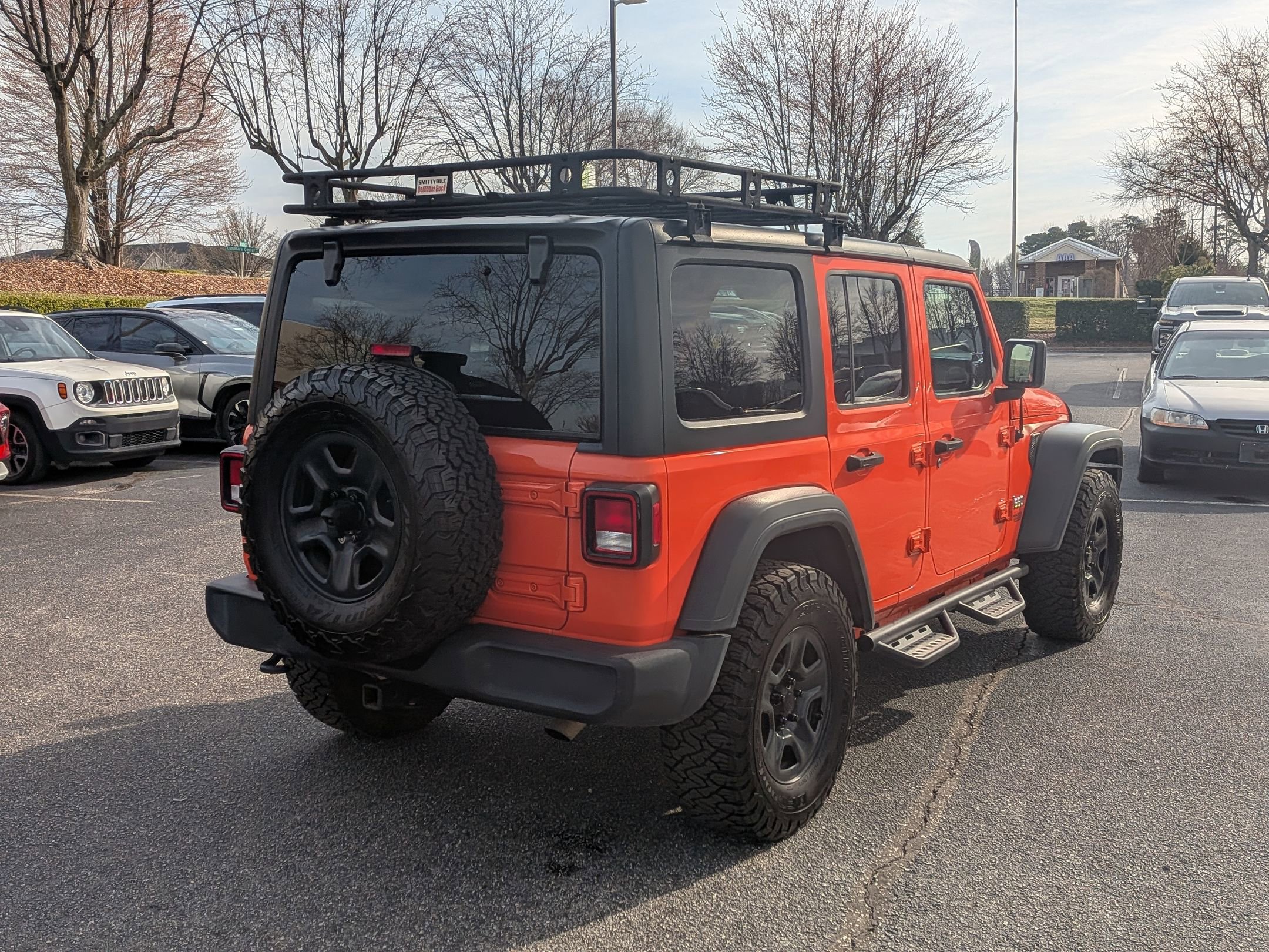 Used 2018 Jeep Wrangler Unlimited Sport image 9