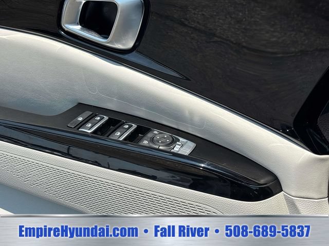 Used 2024 Kia Carnival EX FWD image 20