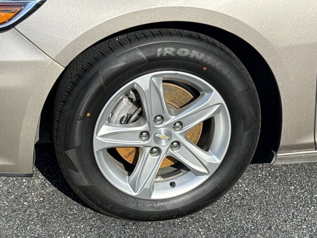 Used 2023 Chevrolet Malibu LT w/ Driver Confidence Package FWD image 14