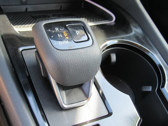 Certified 2025 Nissan Rogue SL FWD image 29