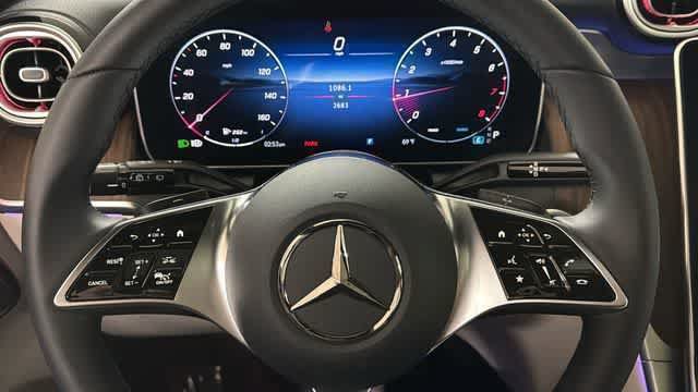 Used 2026 Mercedes-Benz GLC 300 4MATIC image 17