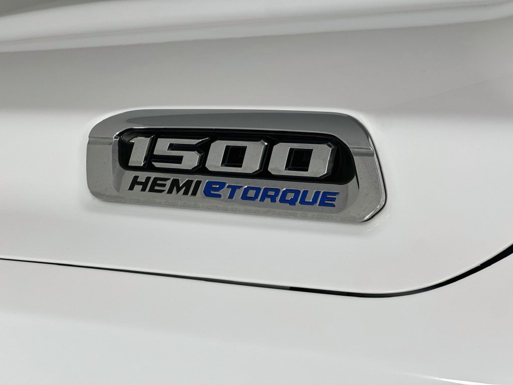 Used 2024 RAM 1500 Laramie RWD image 28